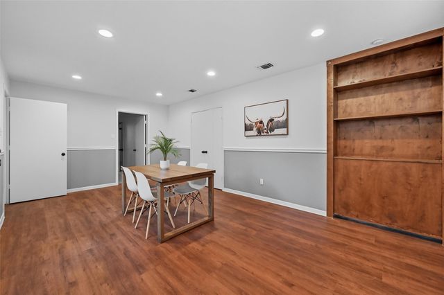 1310 W Cedar Street, Arlington, TX 76012