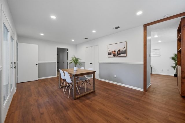 1310 W Cedar Street, Arlington, TX 76012