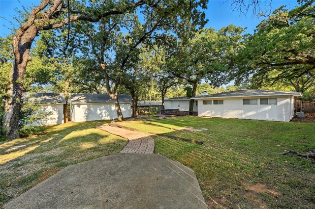 1310 W Cedar Street, Arlington, TX 76012