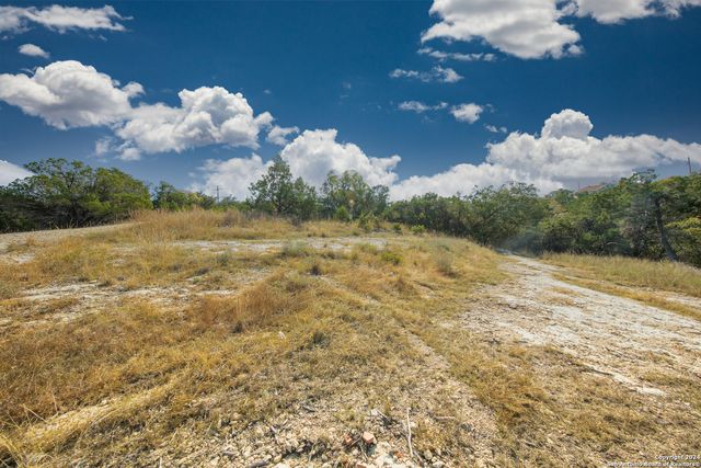 2807 Hiline Dr, Bulverde, TX 78163
