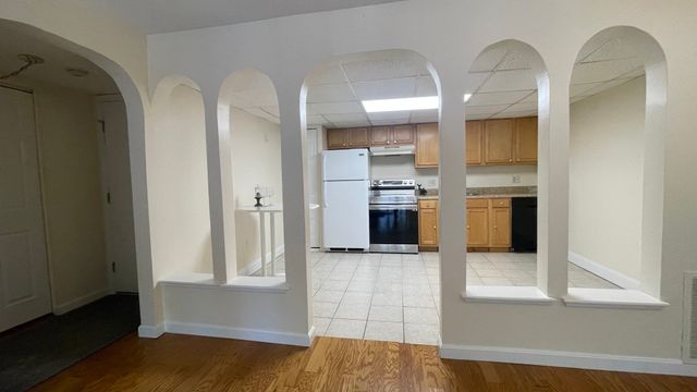 3 Shadowbrook Ln 25, Milford, MA 01757