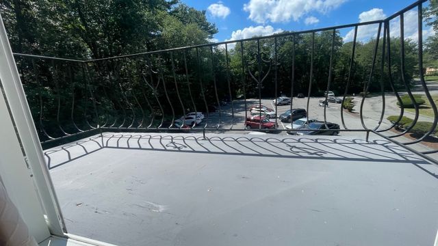 3 Shadowbrook Ln 25, Milford, MA 01757