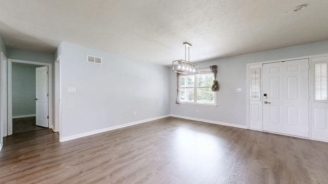301 Eagle Drive, Lawrenceburg, KY 40342
