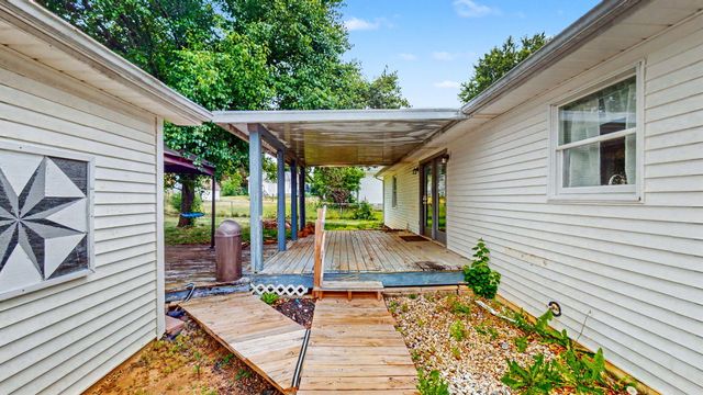 301 Eagle Drive, Lawrenceburg, KY 40342