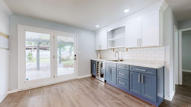 301 Eagle Drive, Lawrenceburg, KY 40342