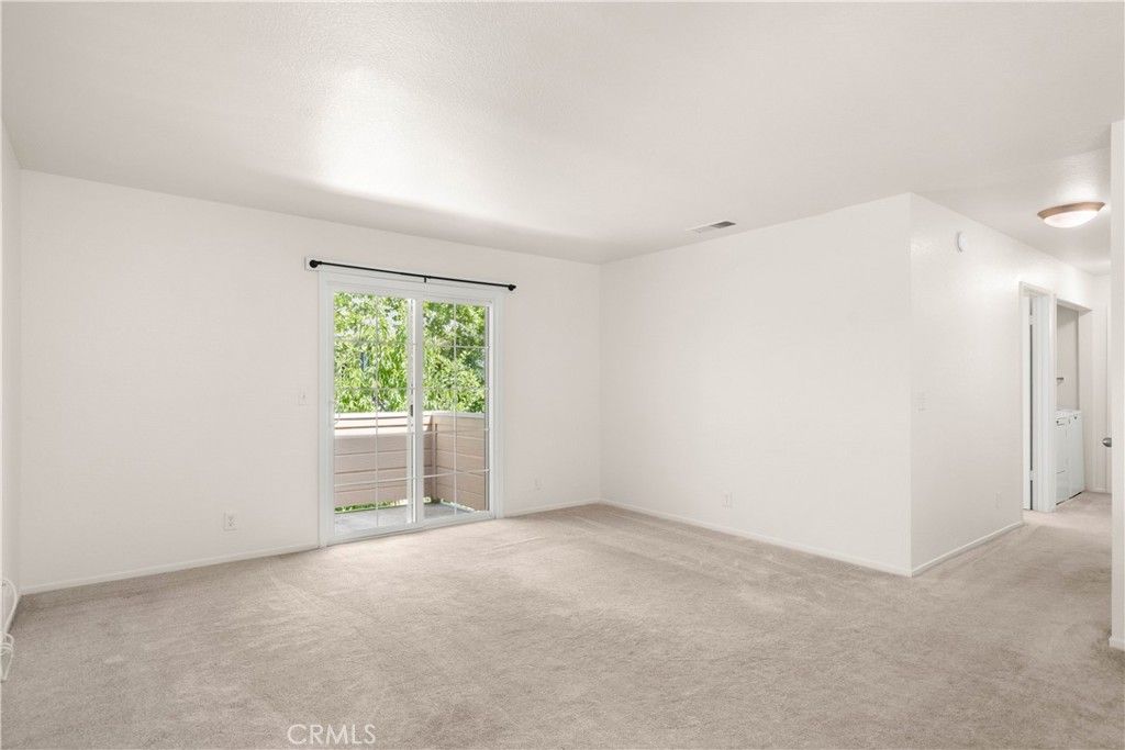Image 10 of property listing at 2055 Amanda Way 44, Chico, CA 95928