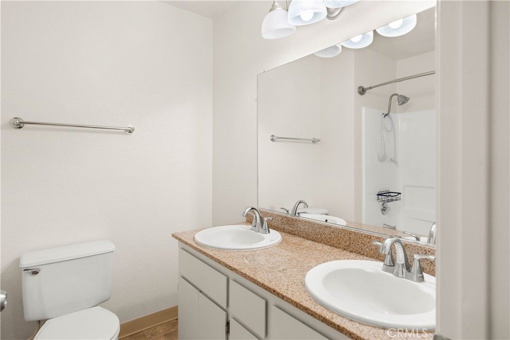 Image 13 of property listing at 2055 Amanda Way 44, Chico, CA 95928