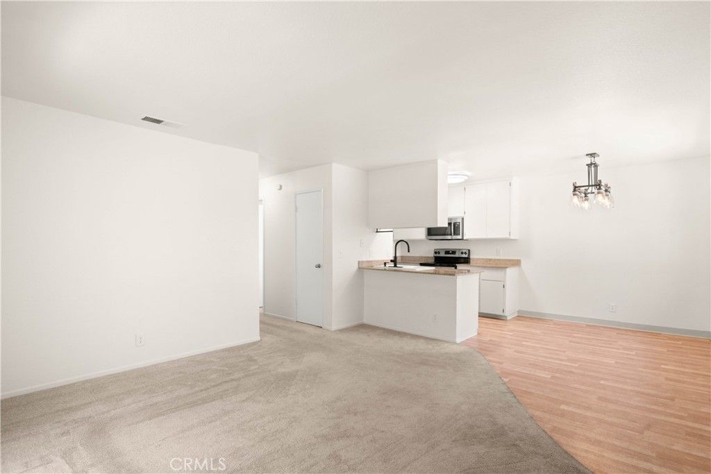 Image 3 of property listing at 2055 Amanda Way 44, Chico, CA 95928