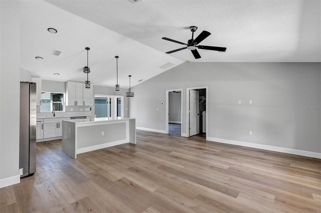 10415 SW 140TH AVENUE, Dunnellon, FL 34432