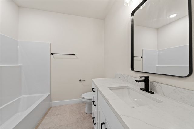 13 Hudson Lane, Bella Vista, AR 72715