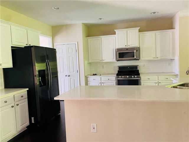 12866 Deer Park Lane, Alpharetta, GA 30004