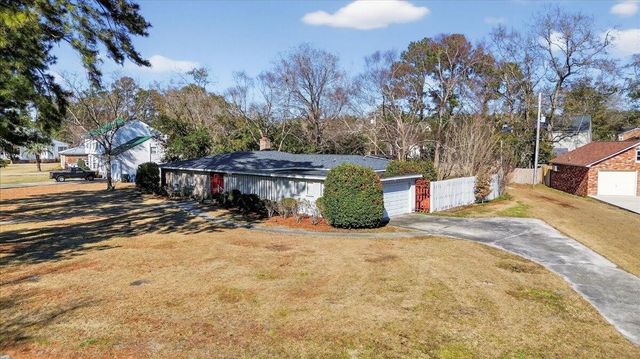 124 Land O Pines Circle, Moncks Corner, SC 29461