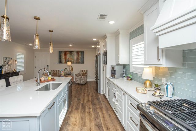 204 W Stroud Street W, Jonesboro, AR 72401