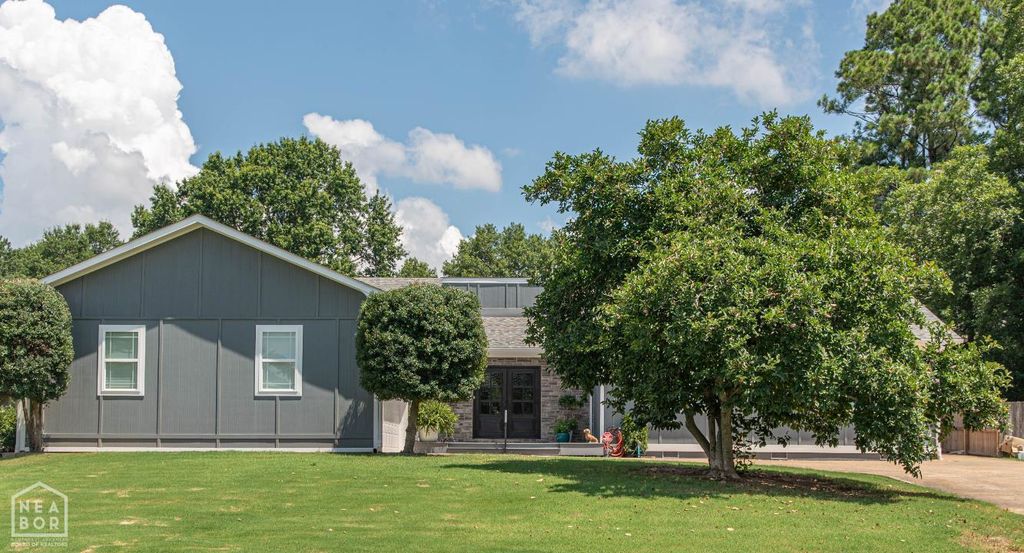 204 W Stroud Street W, Jonesboro, AR 72401