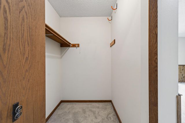 3276 Greenbrier Street 3276C, Vadnais Heights, MN 55127