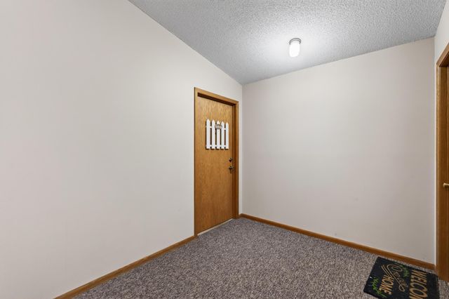 3276 Greenbrier Street 3276C, Vadnais Heights, MN 55127
