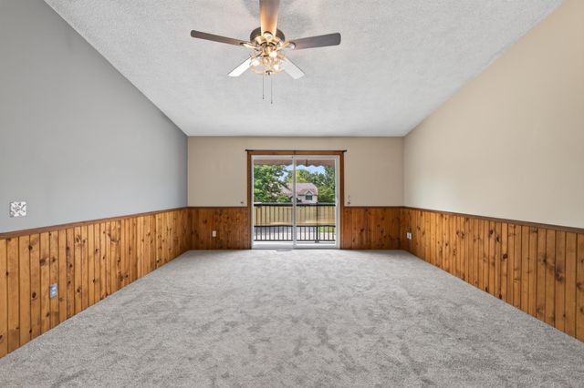 3276 Greenbrier Street 3276C, Vadnais Heights, MN 55127