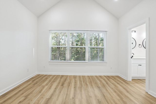 105 Mokolii CT, Bastrop, TX 78602