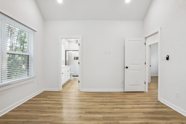 105 Mokolii CT, Bastrop, TX 78602