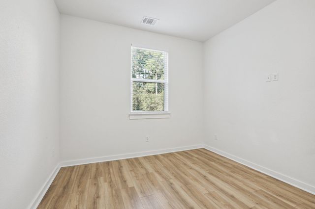 105 Mokolii CT, Bastrop, TX 78602