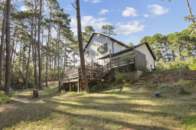 105 Mokolii CT, Bastrop, TX 78602