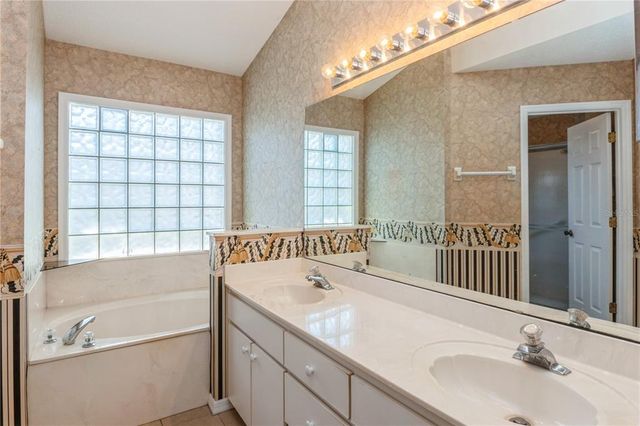 2137 SHERWOOD FOREST DRIVE, Orange City, FL 32763