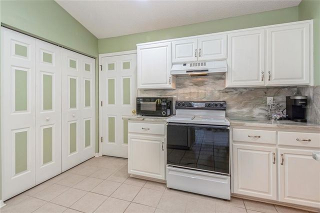 2137 SHERWOOD FOREST DRIVE, Orange City, FL 32763
