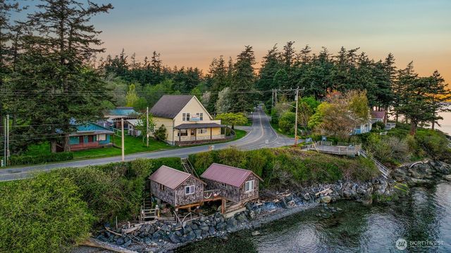 2093 Granger Way, Lummi Island, WA 98262