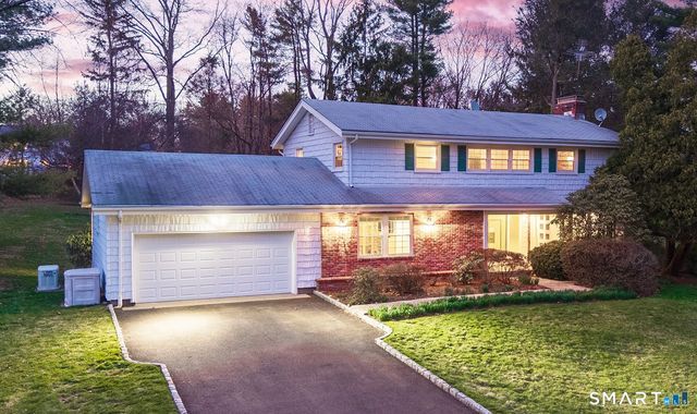 15 Very Merry Road, Stamford, CT 06903