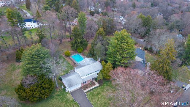 15 Very Merry Road, Stamford, CT 06903