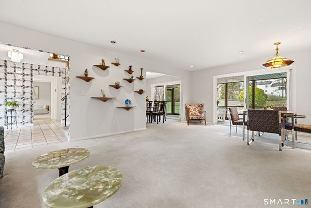 15 Very Merry Road, Stamford, CT 06903