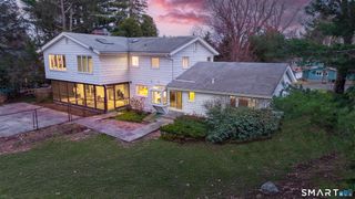 15 Very Merry Road, Stamford, CT 06903