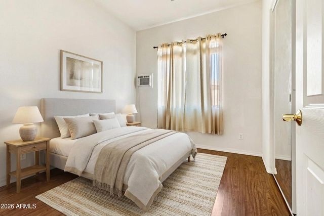 5634 N 82ND Avenue, Glendale, AZ 85303