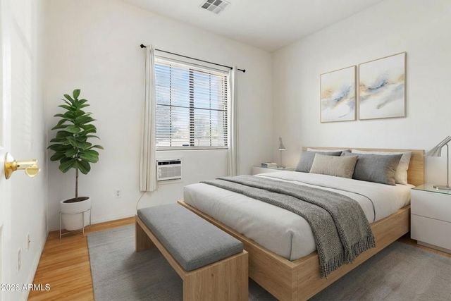 5634 N 82ND Avenue, Glendale, AZ 85303