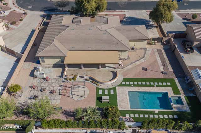 5634 N 82ND Avenue, Glendale, AZ 85303