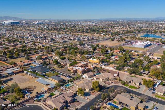 5634 N 82ND Avenue, Glendale, AZ 85303