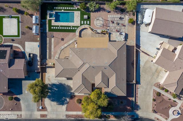 5634 N 82ND Avenue, Glendale, AZ 85303