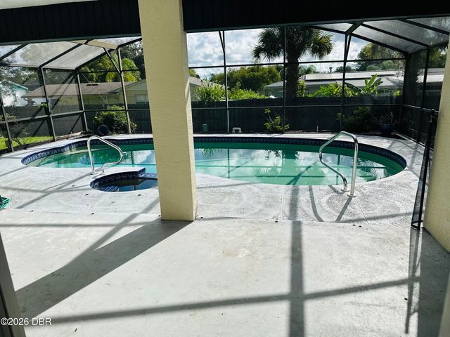 1475 Agatha Drive, Deltona, FL 32725