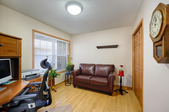 16233 70th Place N, Maple Grove, MN 55311