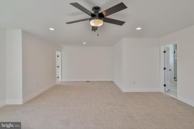 883 EMERALD VALLEY LN, Bangor, PA 18013