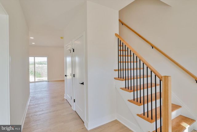 883 EMERALD VALLEY LN, Bangor, PA 18013