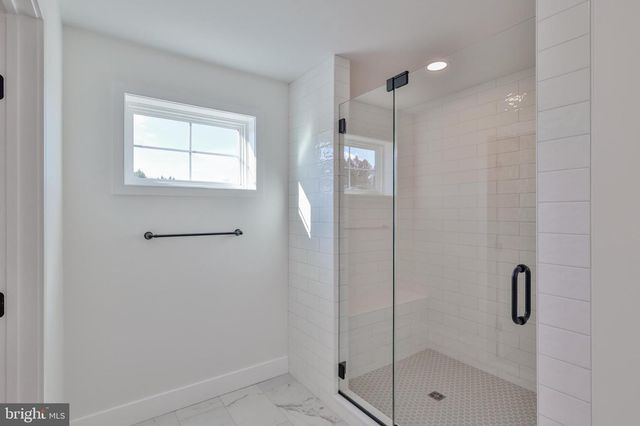 883 EMERALD VALLEY LN, Bangor, PA 18013