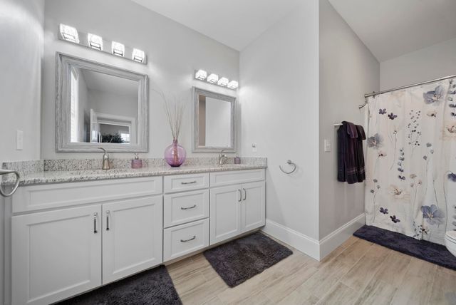 50 Blackstone Drive, Raymond, NH 03077