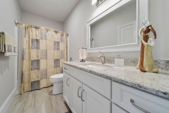 50 Blackstone Drive, Raymond, NH 03077