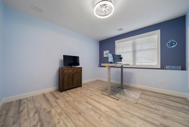 50 Blackstone Drive, Raymond, NH 03077