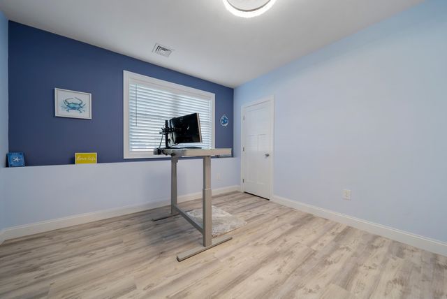 50 Blackstone Drive, Raymond, NH 03077