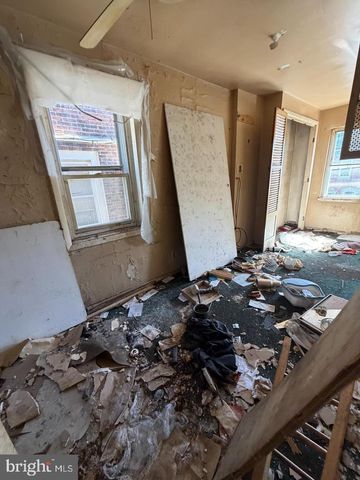 1513 ARROTT ST, Philadelphia, PA 19124