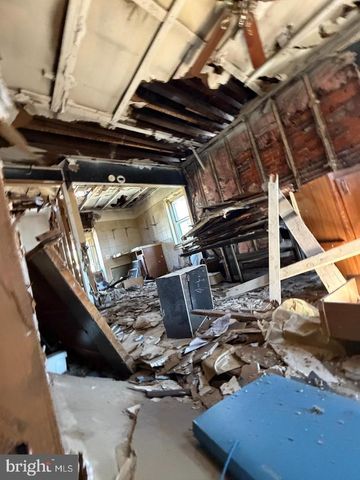 1513 ARROTT ST, Philadelphia, PA 19124