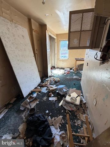 1513 ARROTT ST, Philadelphia, PA 19124