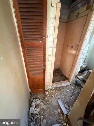 1513 ARROTT ST, Philadelphia, PA 19124